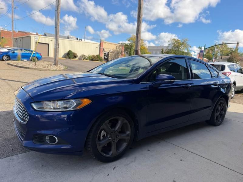 Ford Fusion SE 2013