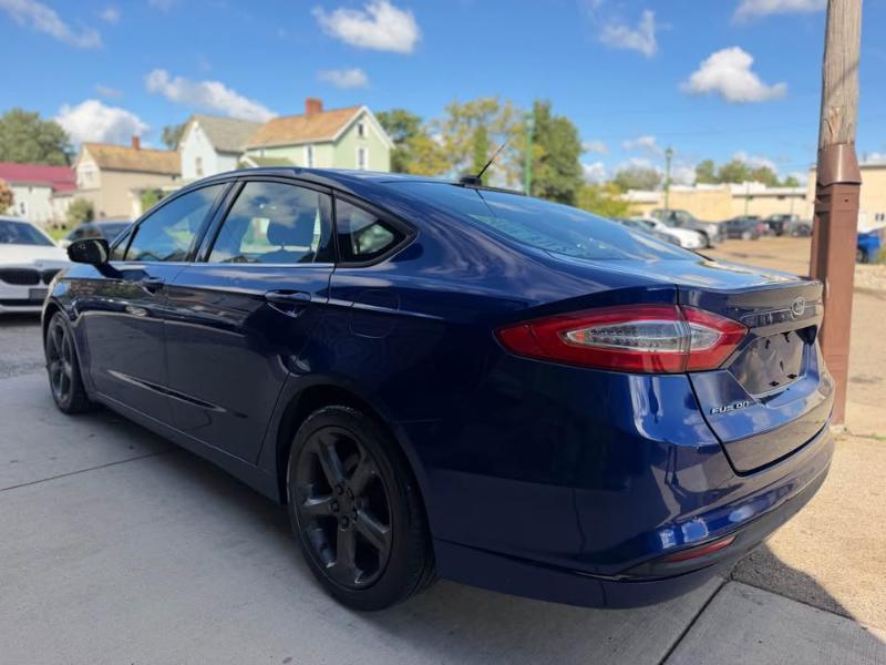 Ford Fusion SE 2013