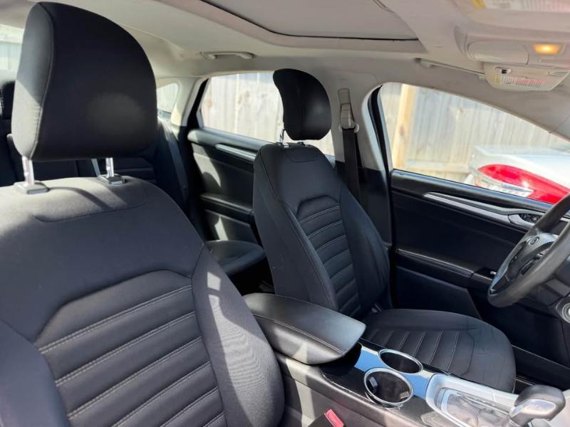 Ford Fusion SE 2013