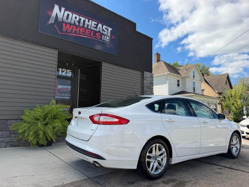 Ford Fusion SE 2013