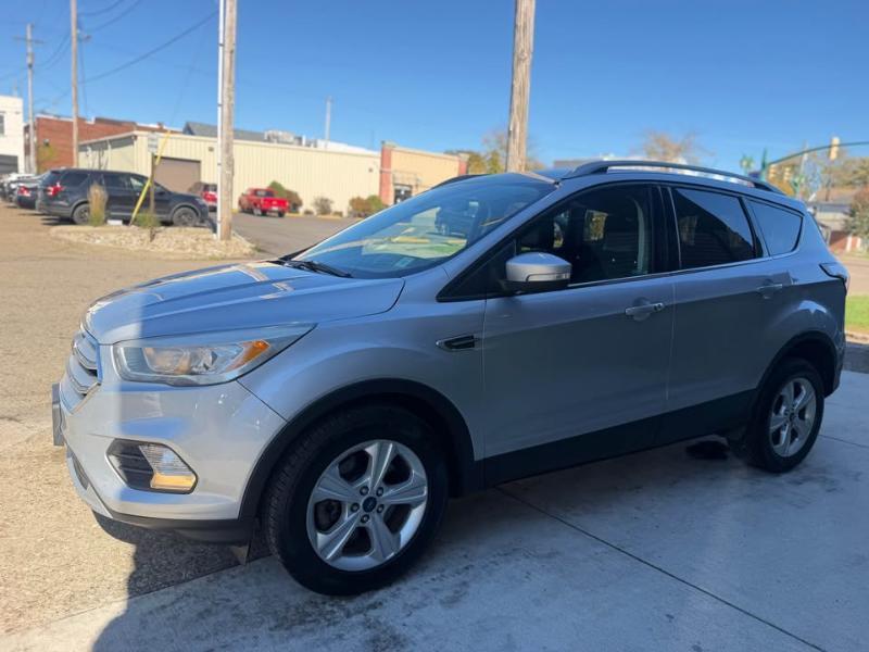 Ford Escape Titanium 4WD 2017