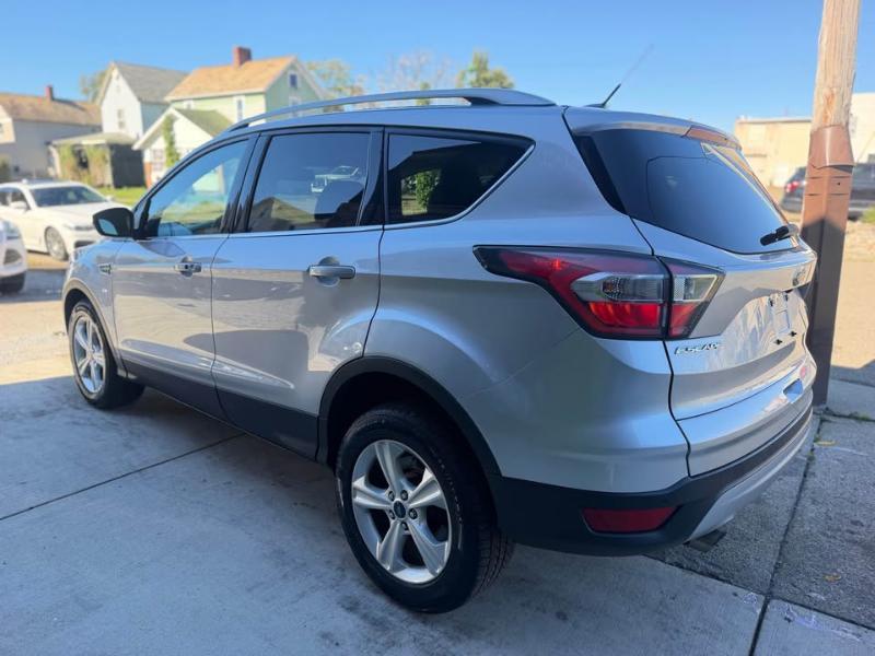 Ford Escape Titanium 4WD 2017