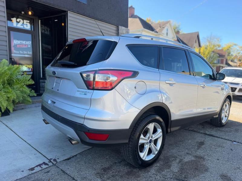Ford Escape Titanium 4WD 2017
