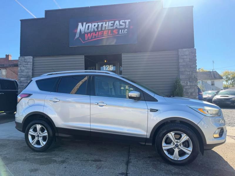 Ford Escape Titanium 4WD 2017