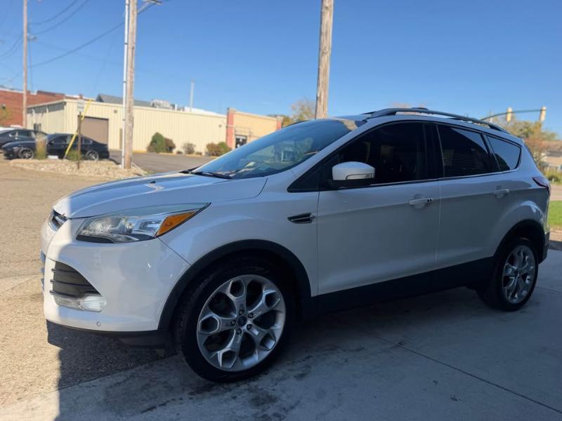 Ford Escape Titanium 4WD 2013