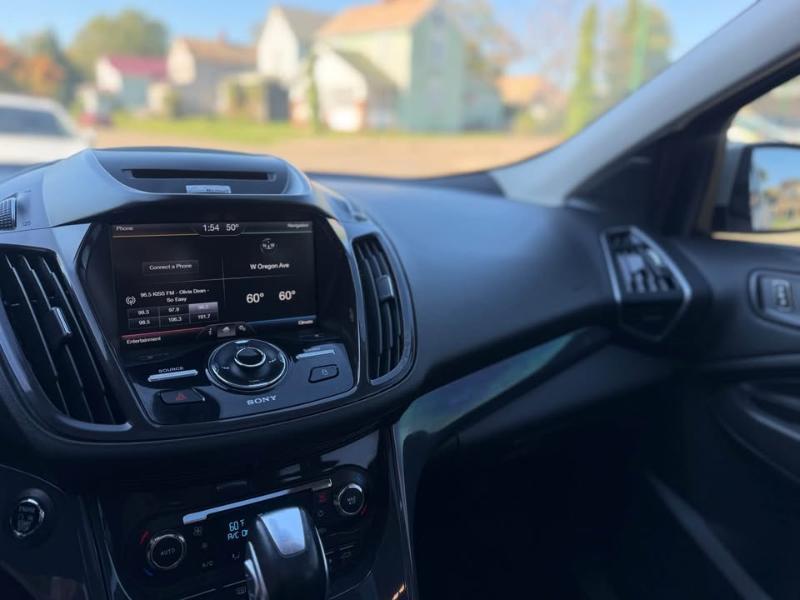 Ford Escape Titanium 4WD 2013