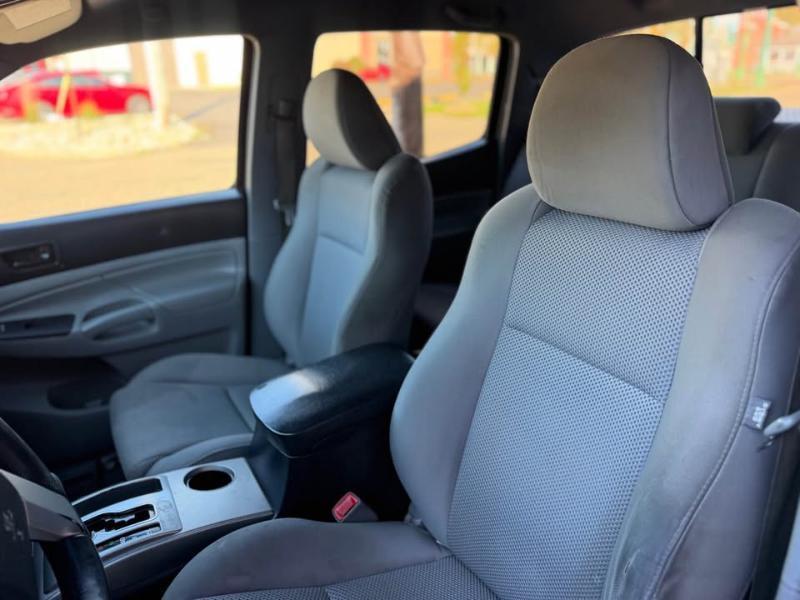 Toyota Tacoma Double Cab Long Bed V6 Auto 4WD 2012