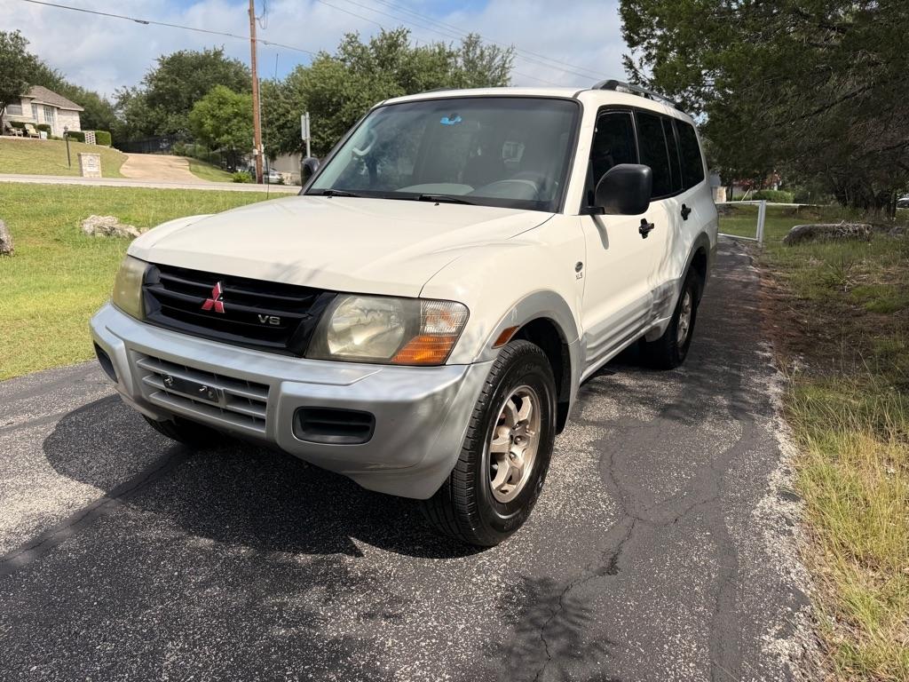 2001 Mitsubishi Montero XLS 4WD