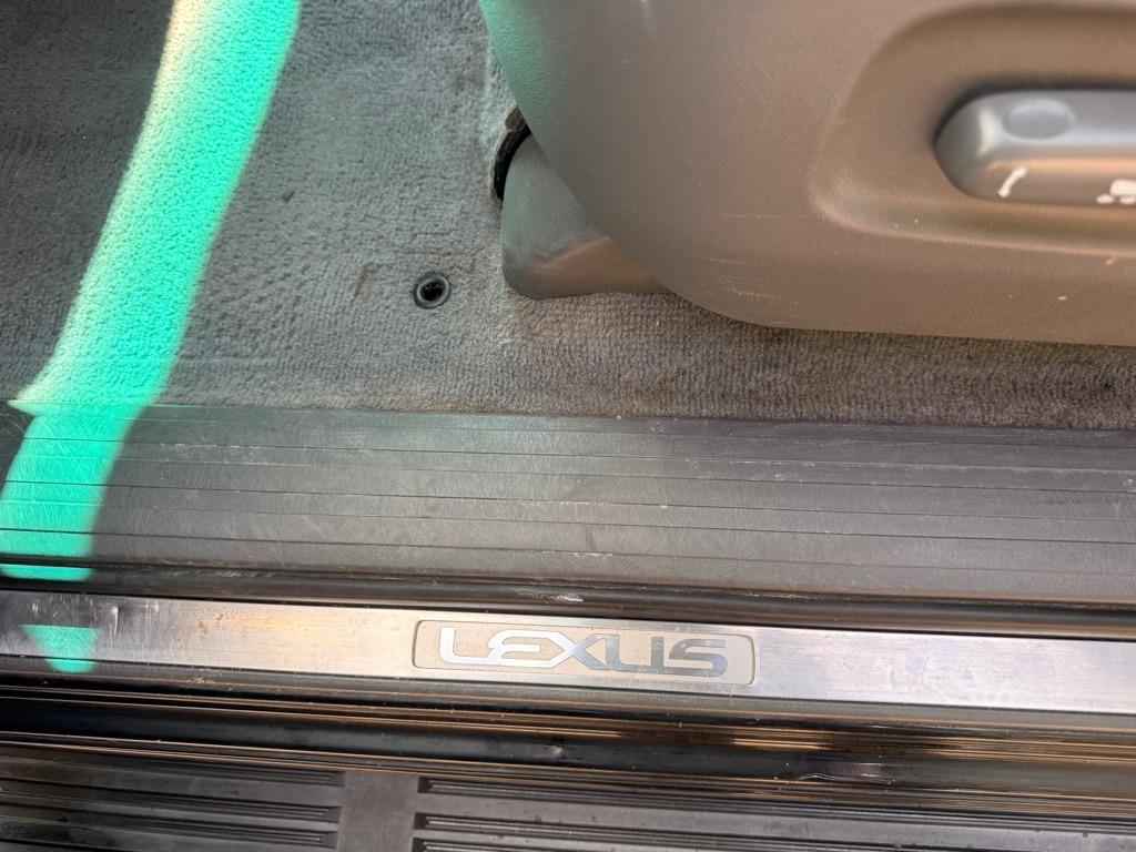 2004 Lexus GX 470 - Photo 29