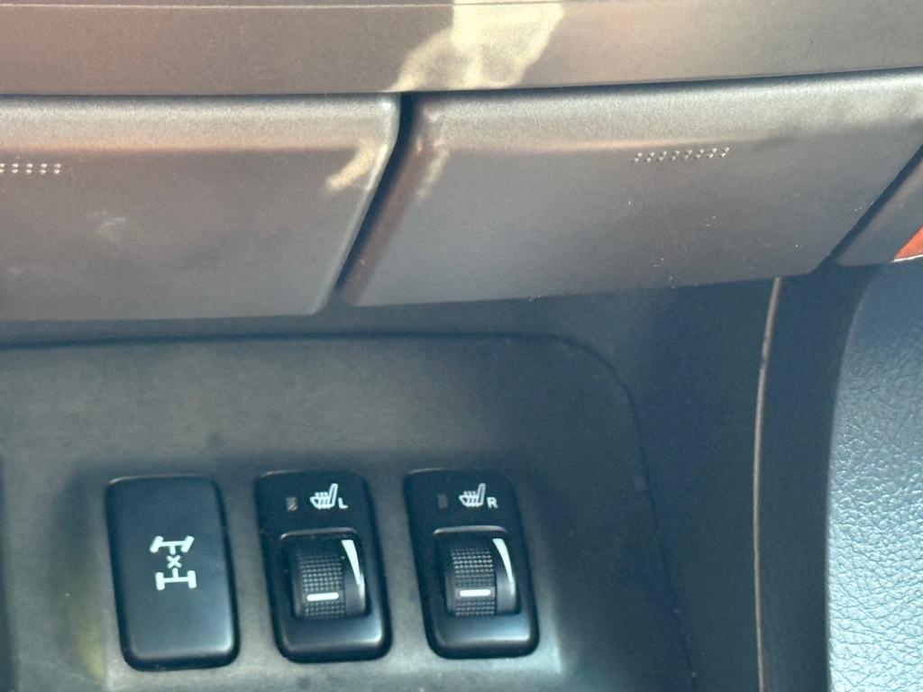 2004 Lexus GX 470 - Photo 32
