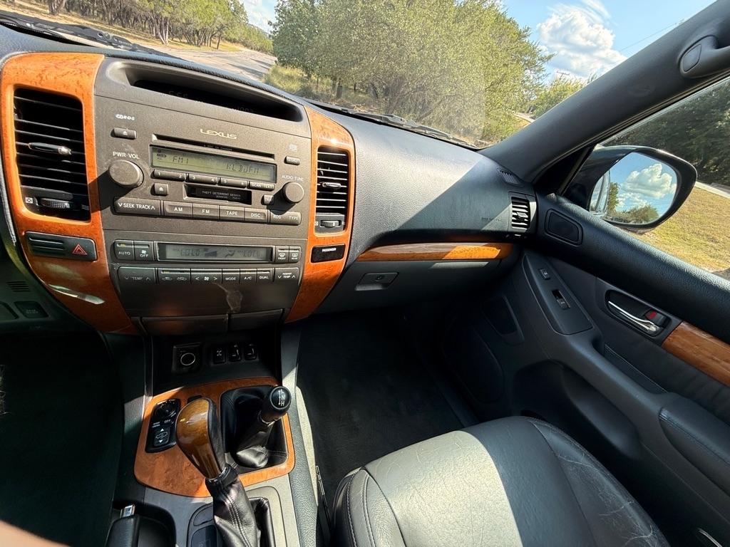 2004 Lexus GX 470 - Photo 36