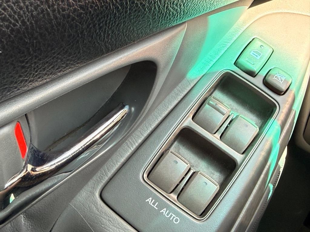 2004 Lexus GX 470 - Photo 39