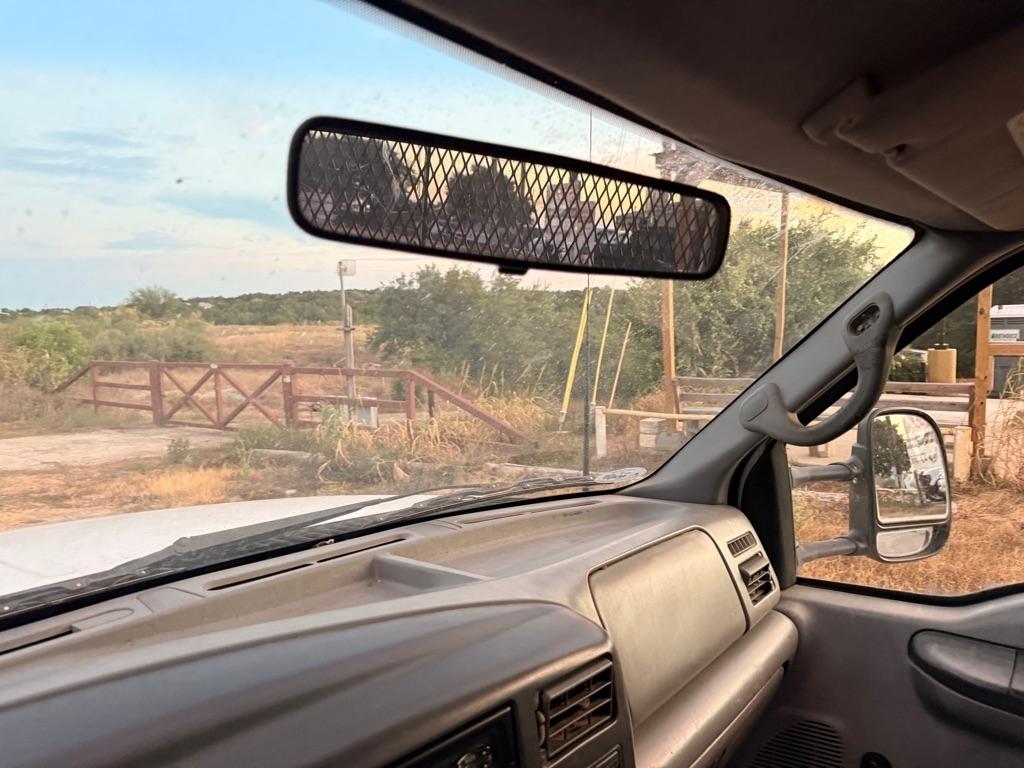 2002 Ford F-350 - Photo 25