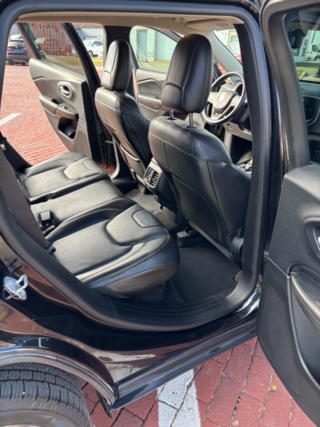 Jeep Cherokee Limited FWD 2015