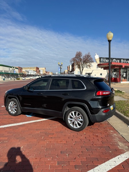 Jeep Cherokee Limited FWD 2015