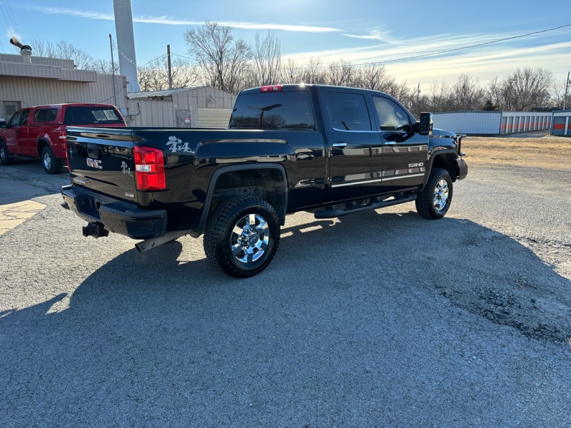 GMC Sierra 2500HD 4WD Crew Cab 159" AT4 2015