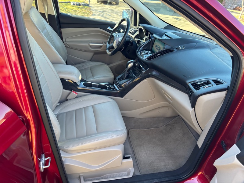 Ford Escape Titanium FWD 2014