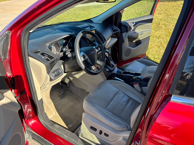 Ford Escape Titanium FWD 2014