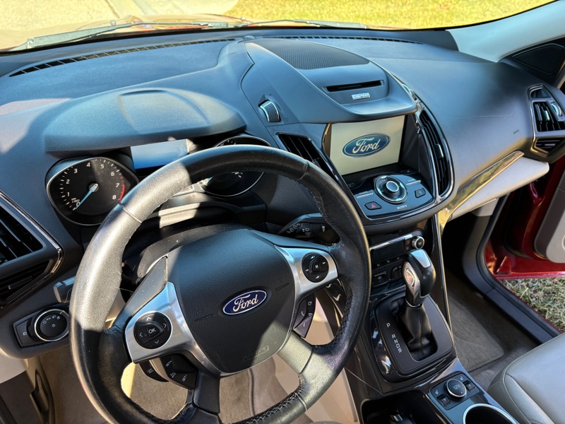 Ford Escape Titanium FWD 2014