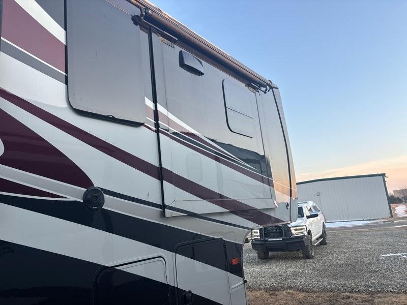 Forest River Riverstone  2018