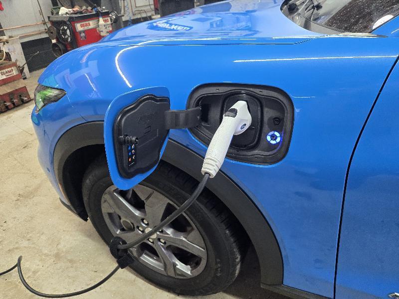 Ford Mustang Mach-E Select 2022