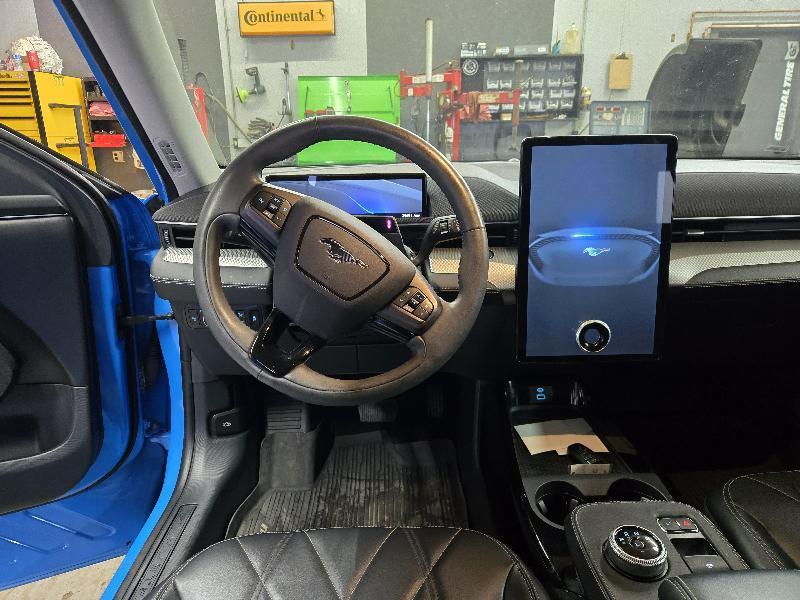 Ford Mustang Mach-E Select 2022