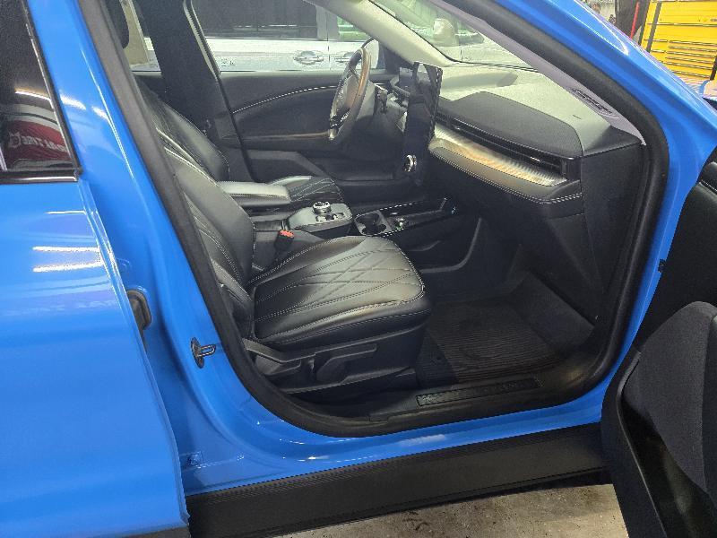 Ford Mustang Mach-E Select 2022