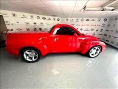 2004 Chevrolet SSR  2004 Chevrolet SSR