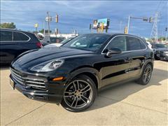 2020 Porsche Cayenne  2020 Porsche Cayenne