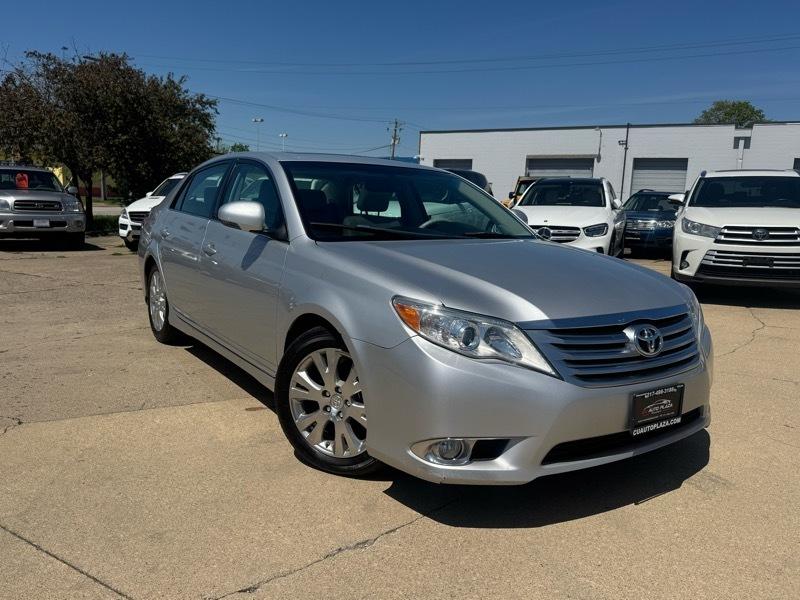 Toyota Avalon Base 2012