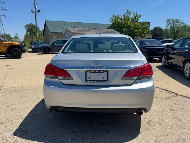 Toyota Avalon Base 2012