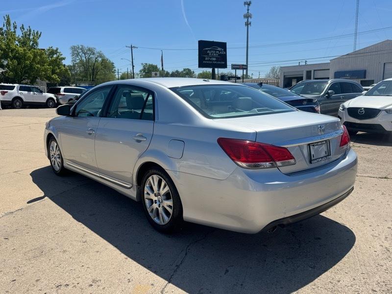 Toyota Avalon Base 2012