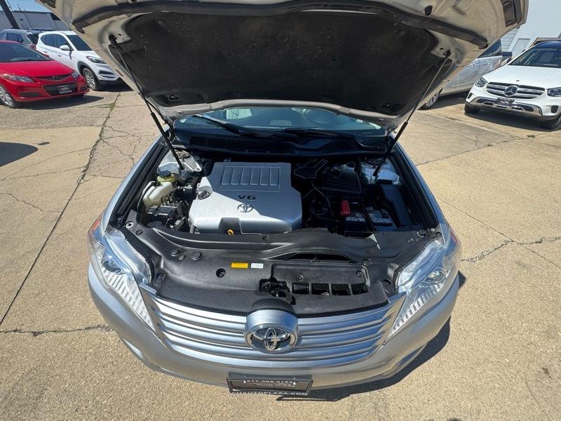 Toyota Avalon Base 2012