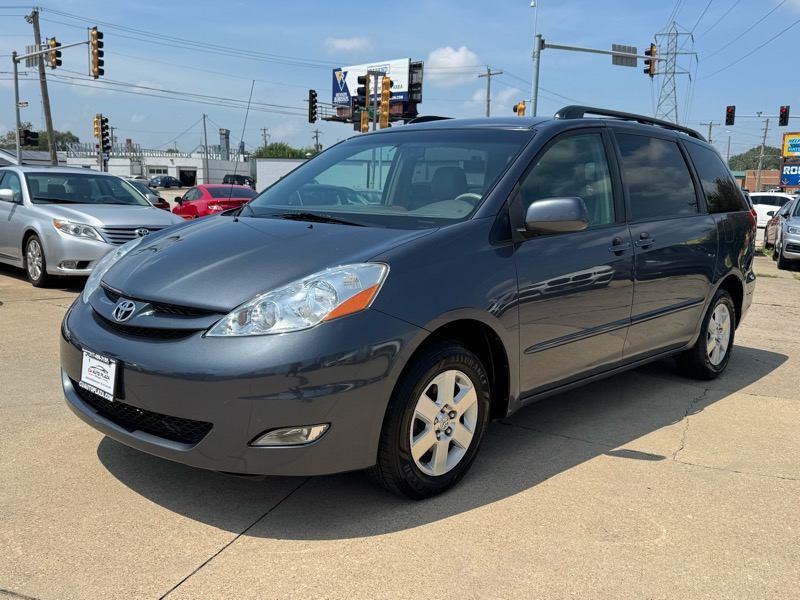 Toyota Sienna XLE FWD 2009 Toyota Sienna XLE FWD 2009