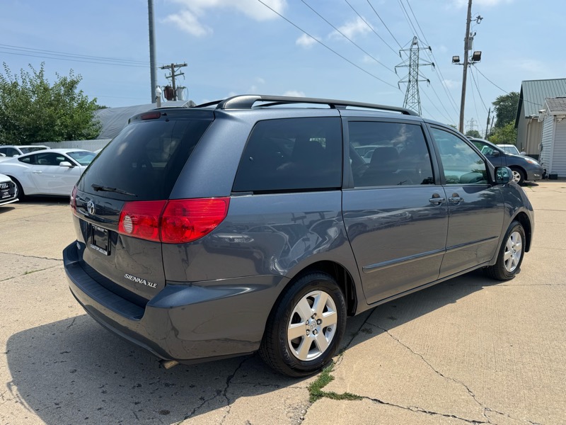Toyota Sienna XLE FWD 2009 Toyota Sienna XLE FWD 2009