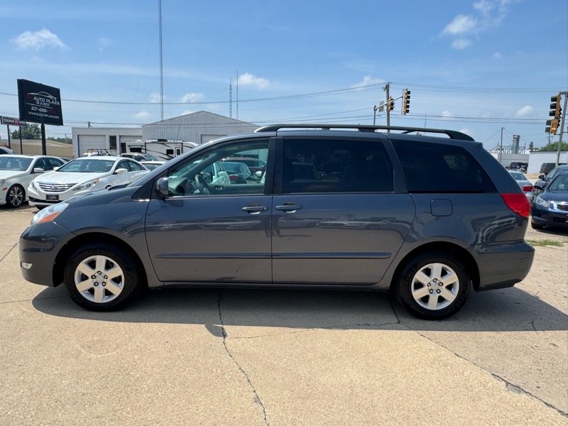 Toyota Sienna XLE FWD 2009 Toyota Sienna XLE FWD 2009