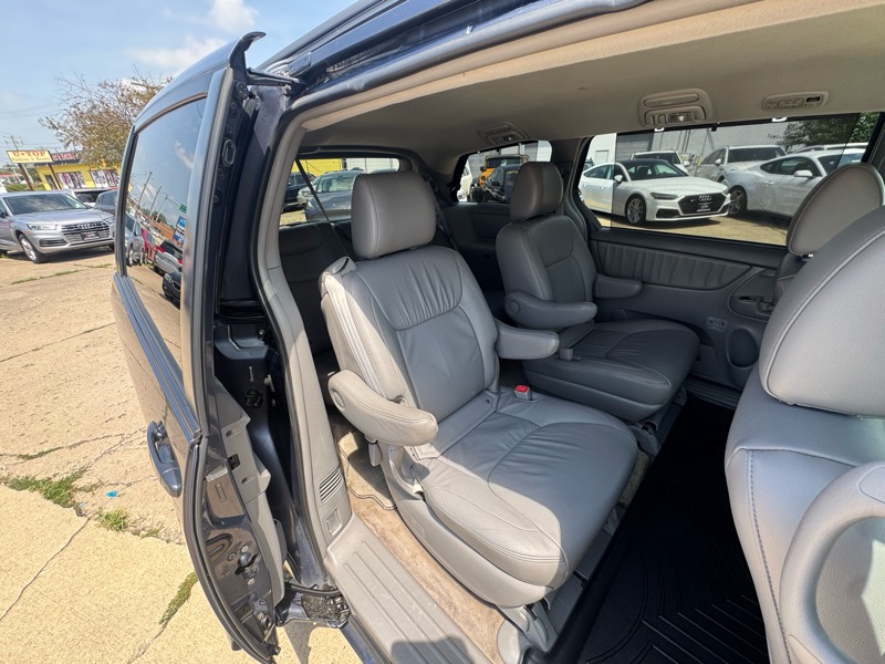 Toyota Sienna XLE FWD 2009 Toyota Sienna XLE FWD 2009