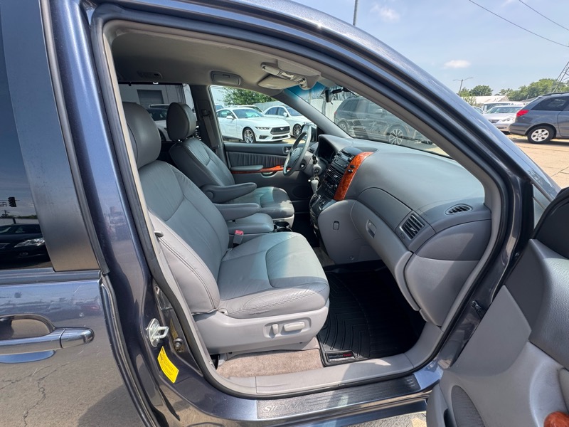 Toyota Sienna XLE FWD 2009 Toyota Sienna XLE FWD 2009