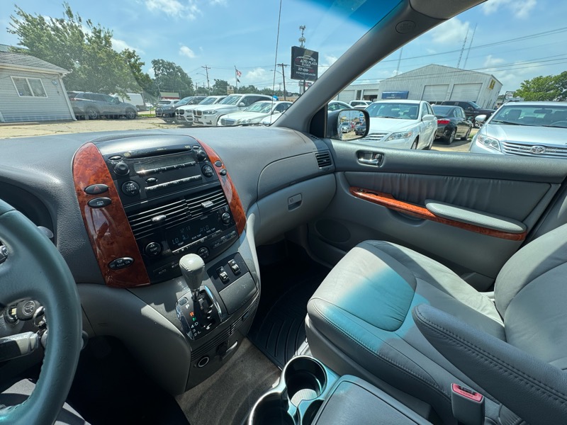 Toyota Sienna XLE FWD 2009 Toyota Sienna XLE FWD 2009