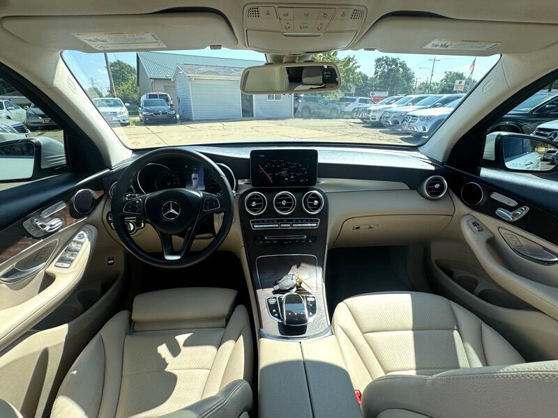 Mercedes-Benz GLC-Class GLC300 4MATIC 2019 Mercedes-Benz GLC-Class GLC300 4MATIC 2019