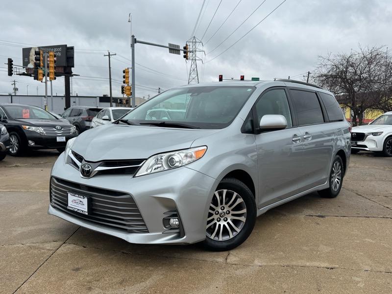 Toyota Sienna Limited Premium 7-Passenger 2020