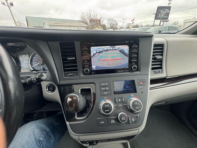 Toyota Sienna Limited Premium 7-Passenger 2020