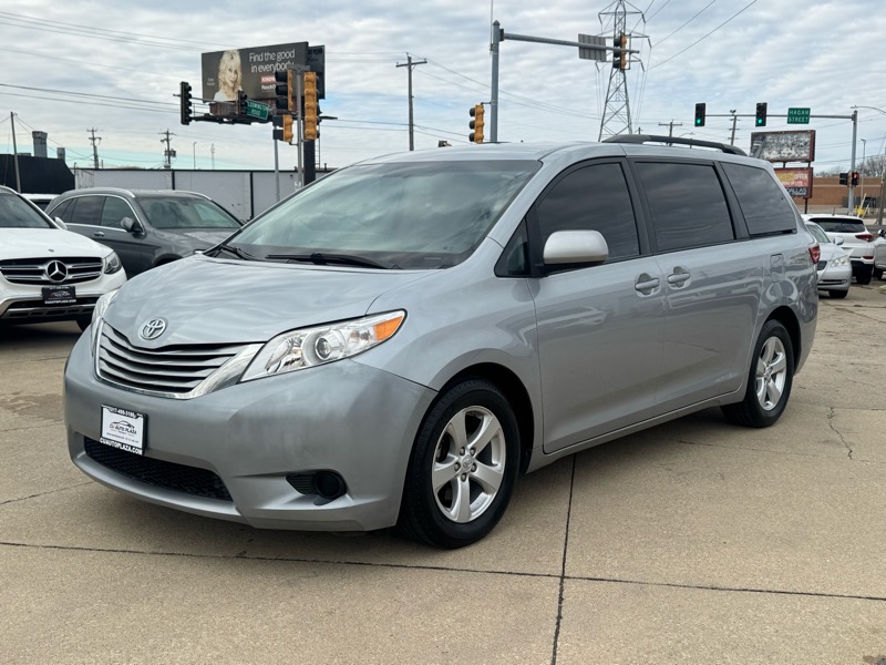 Toyota Sienna LE FWD 8-Passenger V6 2015