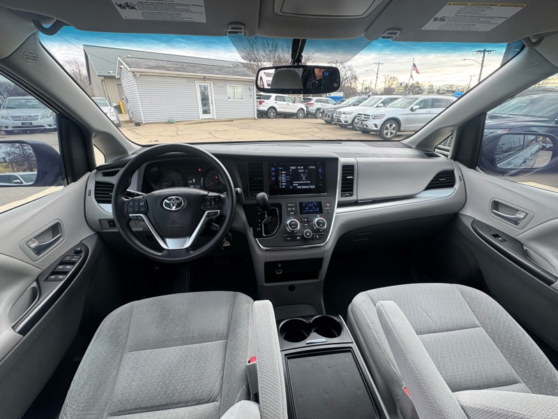 Toyota Sienna LE FWD 8-Passenger V6 2015