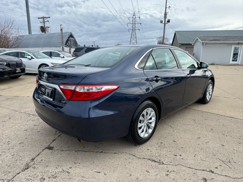 Toyota Camry LE 2017