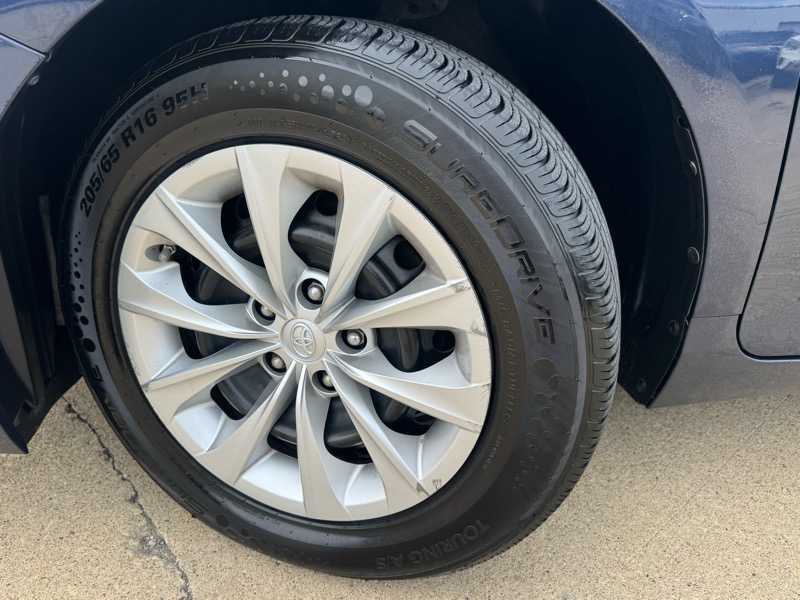 Toyota Camry LE 2017