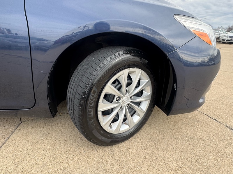 Toyota Camry LE 2017