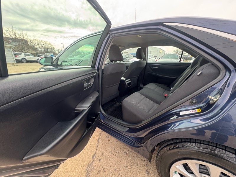 Toyota Camry LE 2017