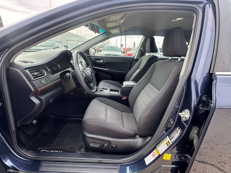 Toyota Camry LE 2017