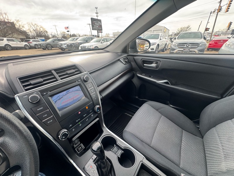 Toyota Camry LE 2017